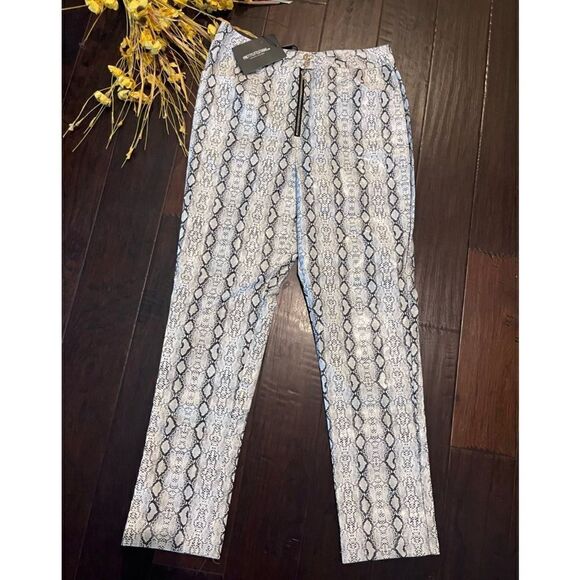 Pretty little things faux leather Grey Front Zip Snake Print Pants sz 8 - Picture 2 of 12